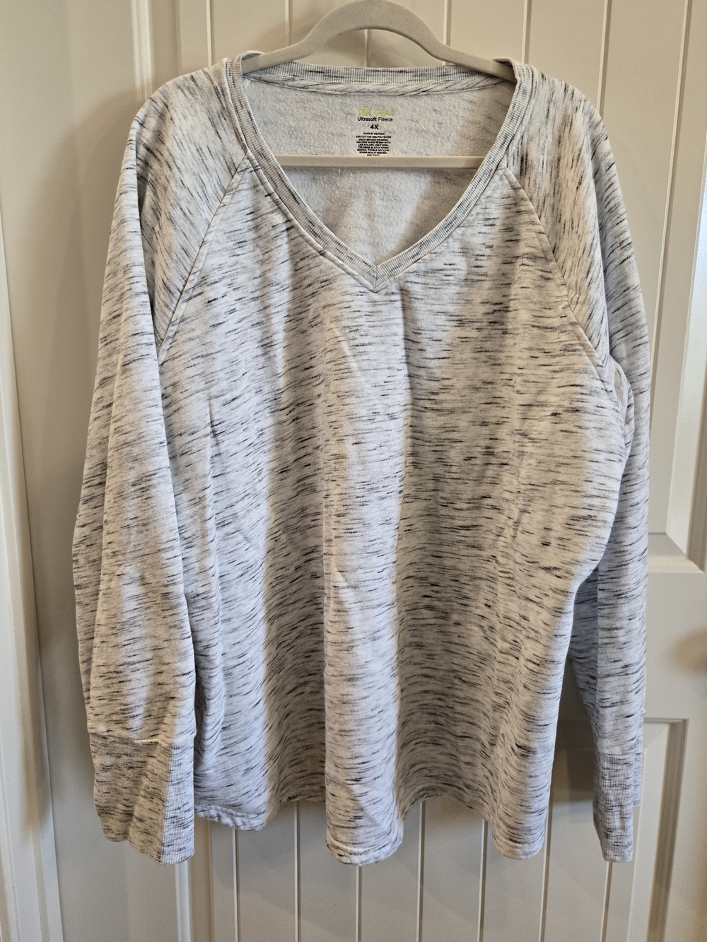 Women's Plus V-Neck Pullover Sweatshirt - Light Heather Gray Size 4x